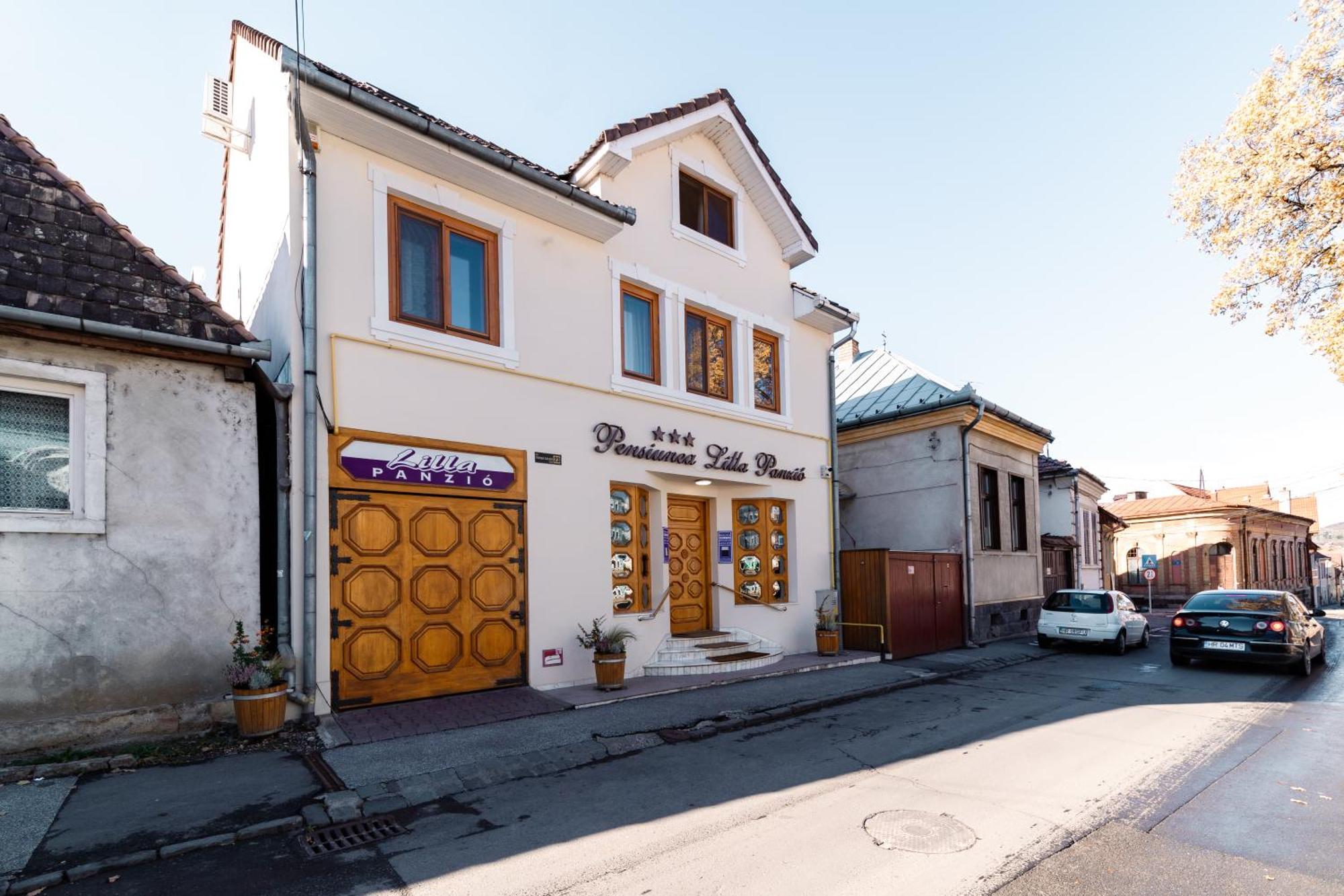 Lilla Panzió Odorheiu Secuiesc Exterior foto